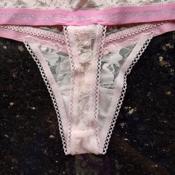 Victoria's Secret Panties bundle of 2 - Victoria's sport and pink thong size M - Picture 11 of 16